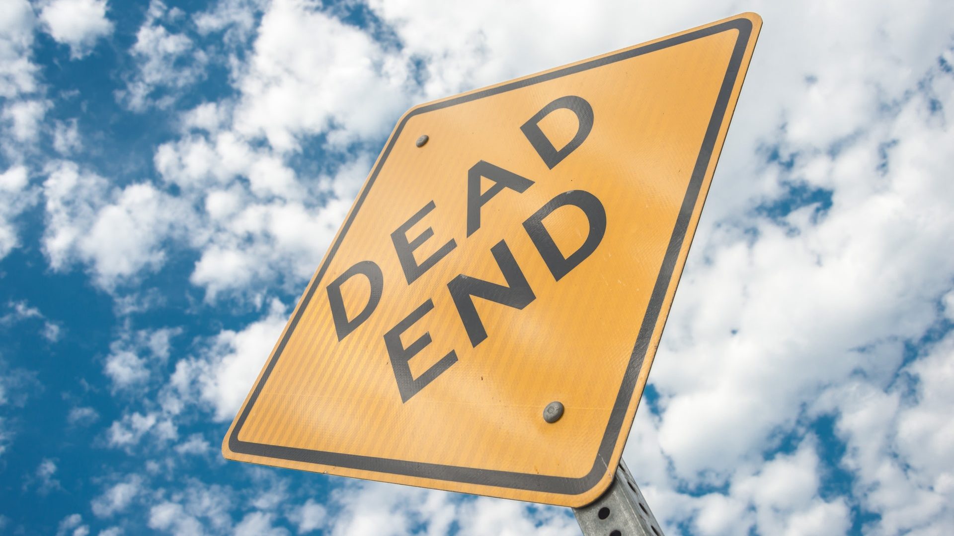 photo of a sign saying "dead end"