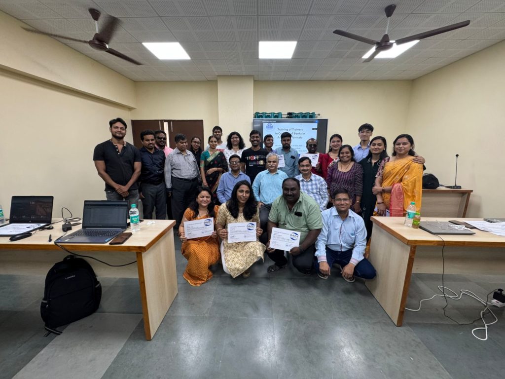 Photo of participants from one of the training groups 